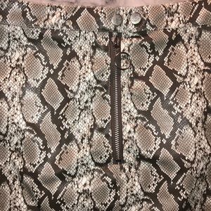 H&M Skirts - Snake print skirt H&M Skirts - Snake print skirt